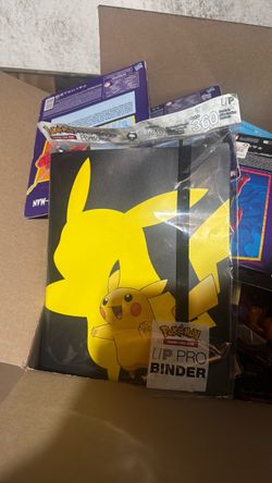 Pokémon UP Pro Binder Pikachu Card Portfolio