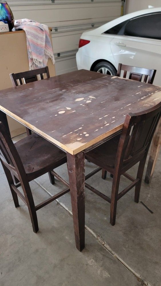 Kitchen Table With Chairs