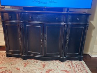 TV Console/Hutch