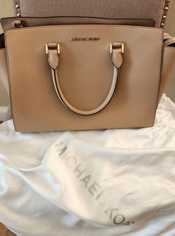 Natural Leather Satchel

w/shoulder Strap 