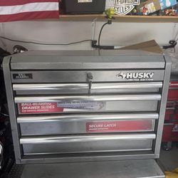 Husky tool chest