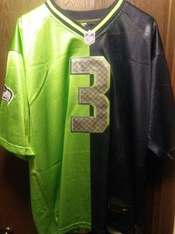 Brand new Nike Russell Wilson embroidered Jersey