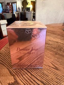Premier Jour by Nina Ricci Eau de Parfum Vaporisateur Spray 3.4oz New Sealed Box