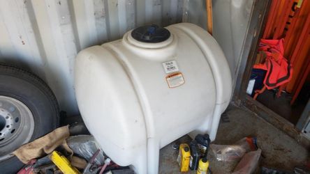 Norwesco White 125 Gallon Tank
