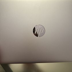 HP Laptop 14-cf2112wm