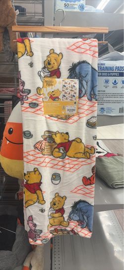 Winnie the Pooh Viral Blanket