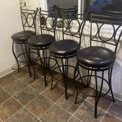 Swivel Bar Stools (4)