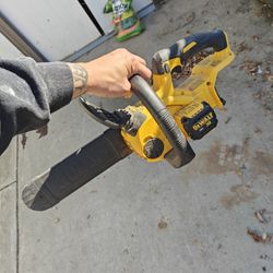 DeWalt Chainsaw  (Tool Only)