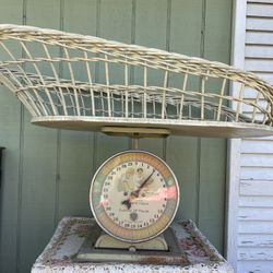 Retro/vintage Baby Scale 