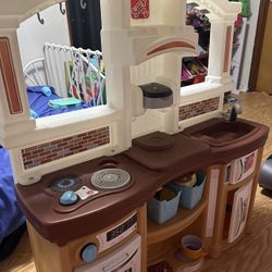 Step2 Fun with Friends Kids Kitchen Playset (Tan)