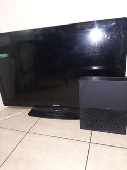 XboxOneSeries W 40inch Phillips or 32 Inch Roku Included