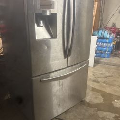 Refrigerator 