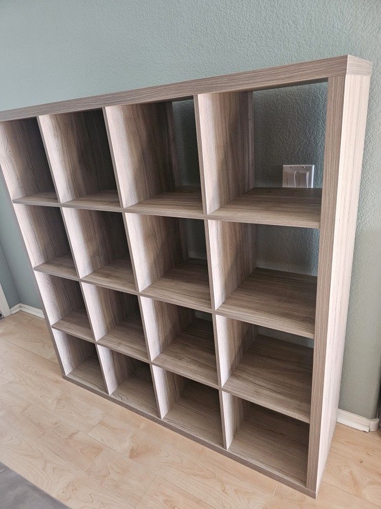 2  Twin Beds & Furniture 