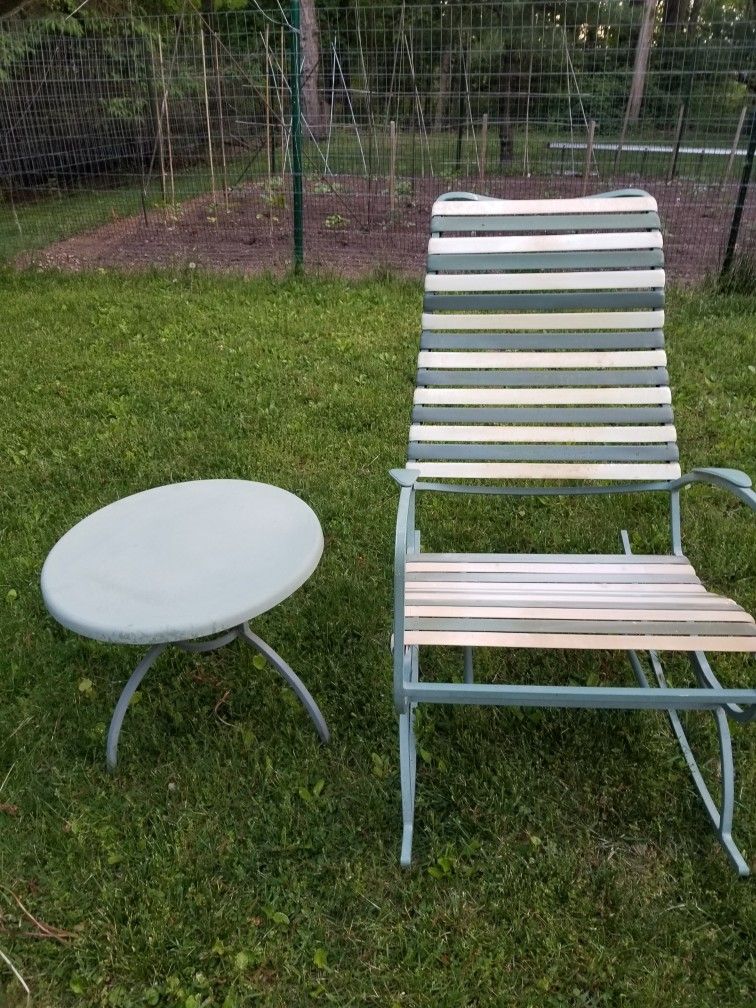 1970s Metal And Vinyl Patio Furniture