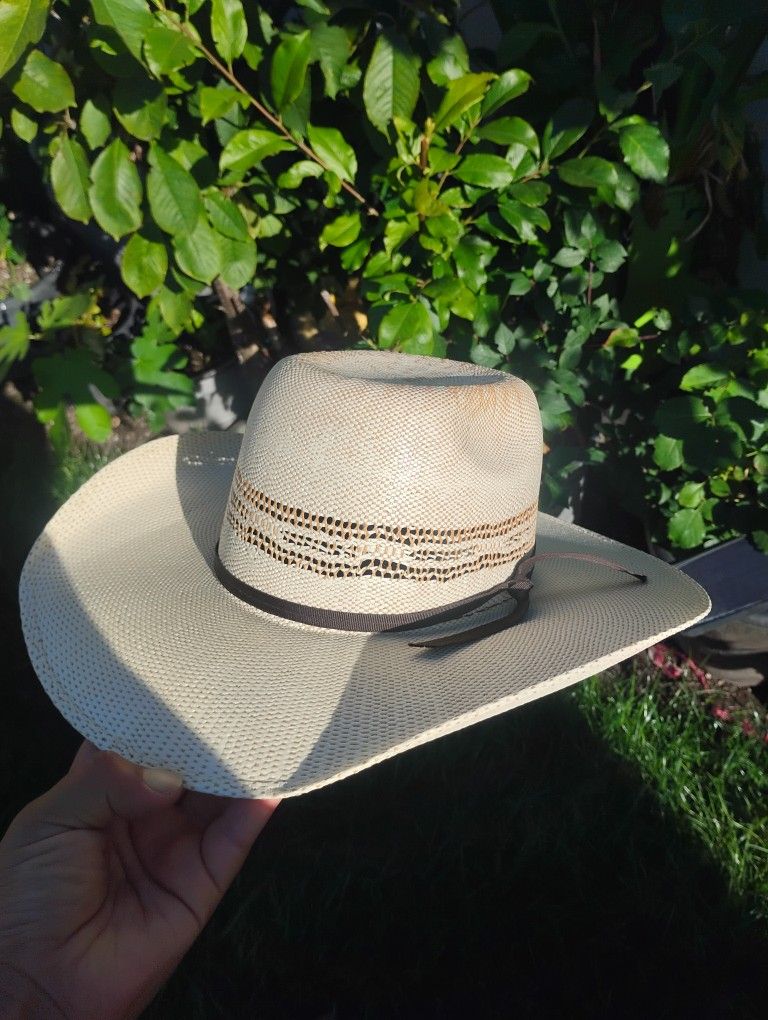 Like New Kids Size Ariat Cowboy Hat