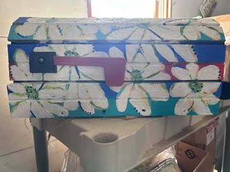 Flower design mailbox