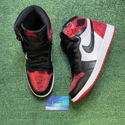 Air Jordan 1 high ruby size 9men/10.5women
