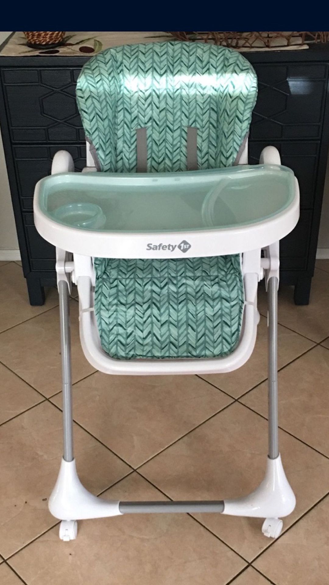 Safety 1st high chair