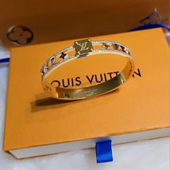 L.V Bangle 