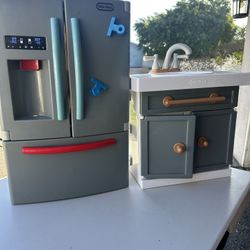 Little Tikes Kitchen/Bathroom