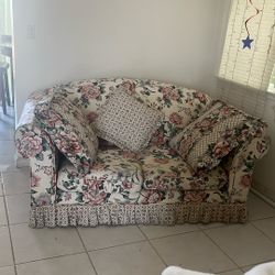 Love seat