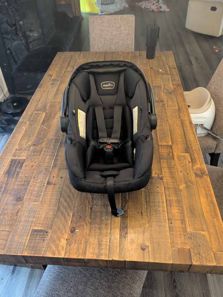 Even Flo Car Seat With 2 Base's