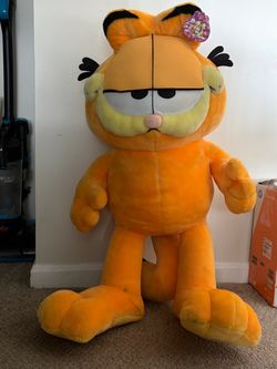 Garfield stuffed animal
