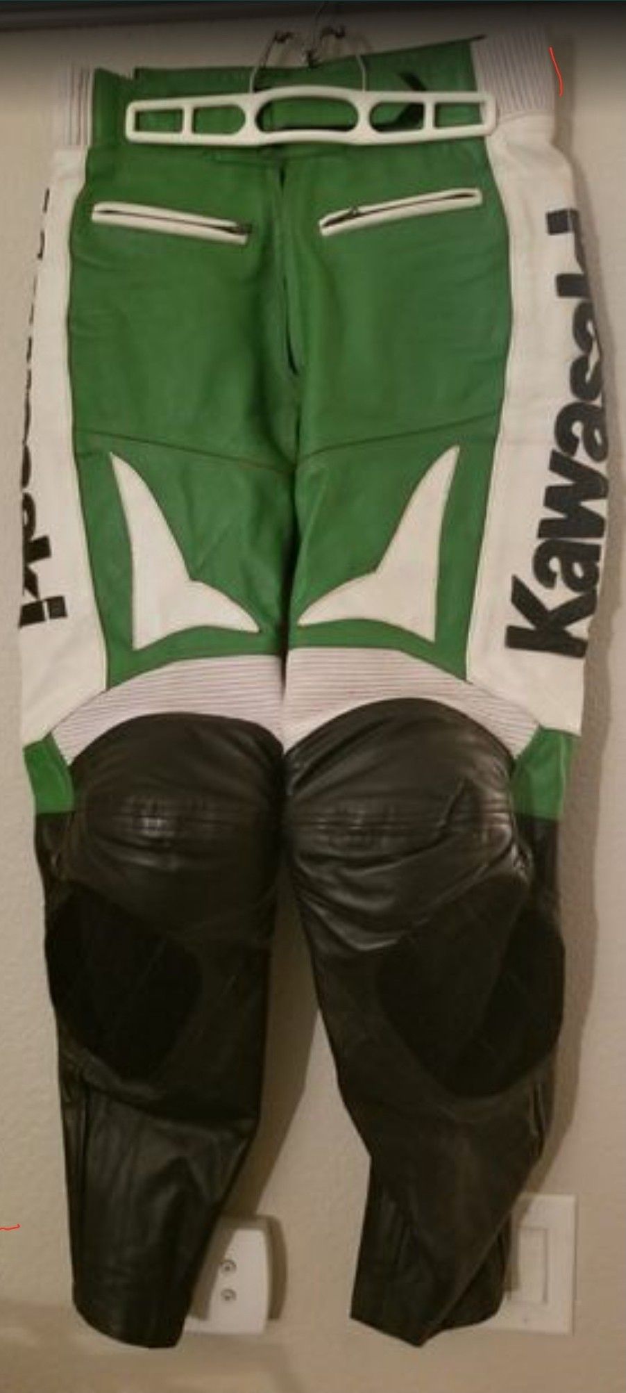 Kawasaki track pants motorcycle size 28 small racing Ninja GSXR R1 CBR leather with all padded protection