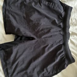 Lululemon - The short