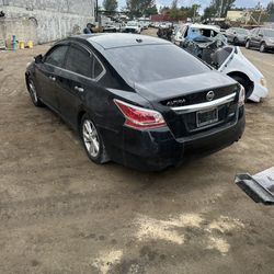 13-18 Nissan Altima Parts