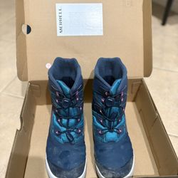 Merrell Snow boots Size 6