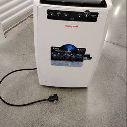 Honeywell MN10CESWW Portable Air Conditioner, 10,000 BTU Cooling, with Dehumidifier &amp; Fan (White)

