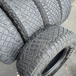 5 used tires Lt35x12.50r17 Goodyear wrangler $$280.00
