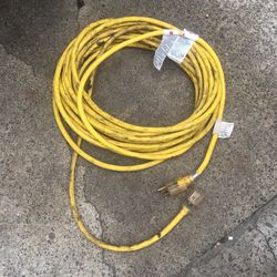 Extension Cord 50 Fts Heavy Duty 12 Gauge 