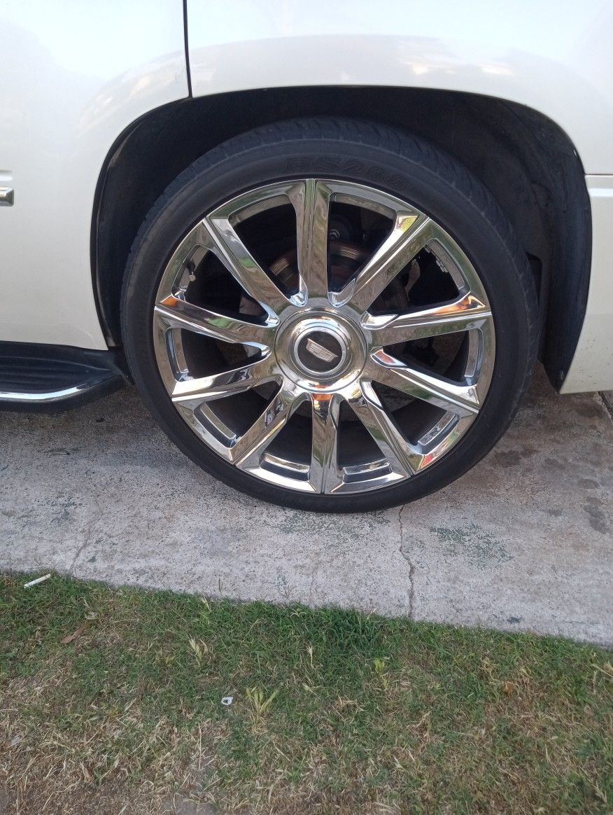 24" Rims Escalade Replicas Whit Floaters