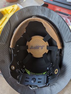 Lift Carbon fiber Helmet