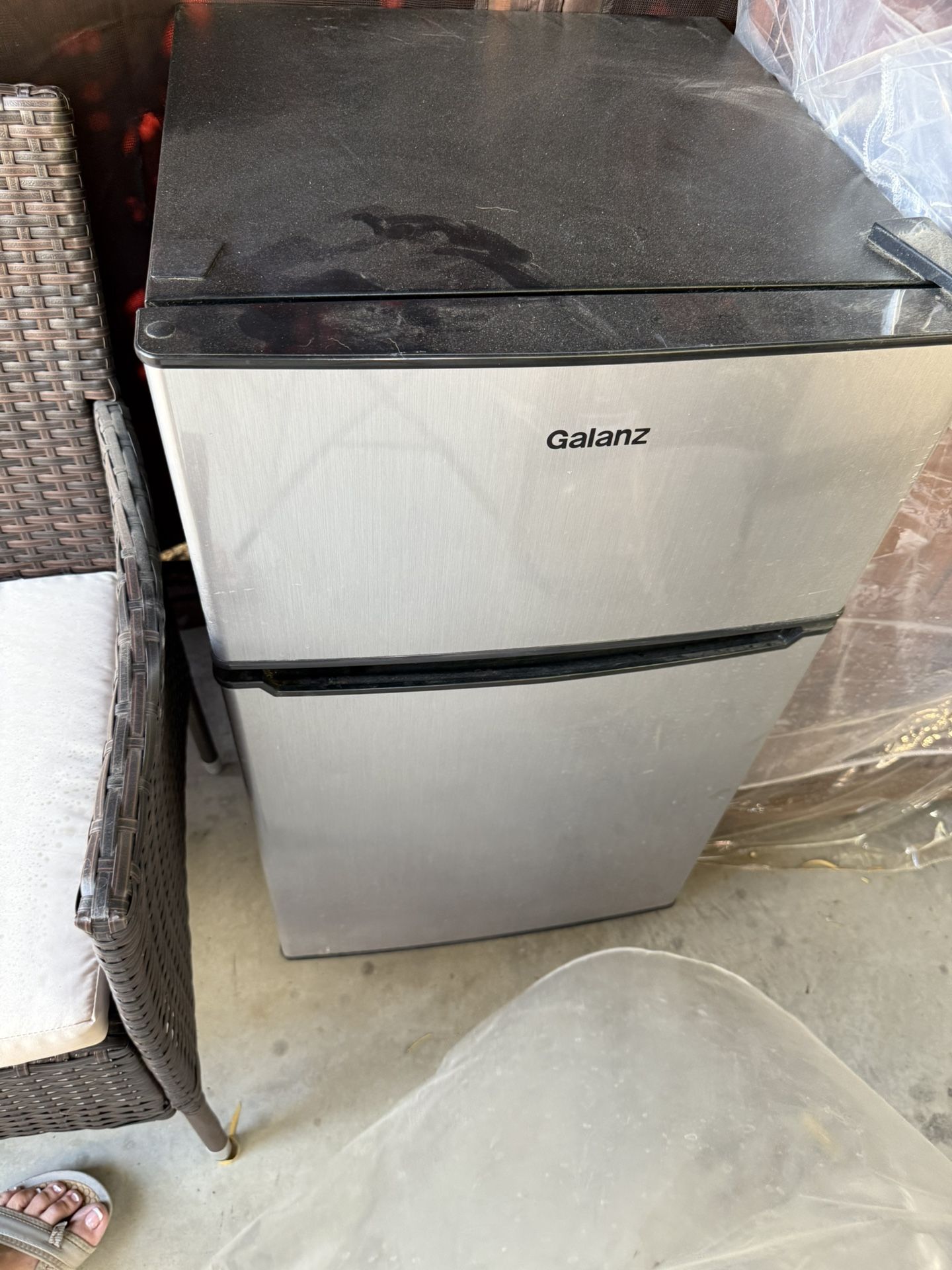 Small Refrigerator