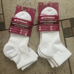 NWT Dr. Motion Everyday Compression quarter  Socks 4 pairs