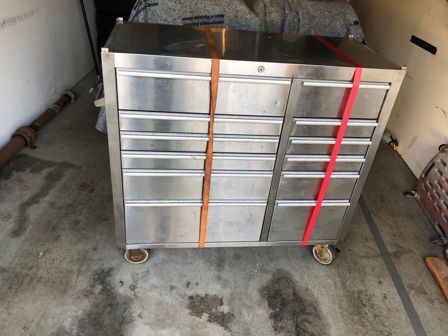 Hammerhead Tool box
