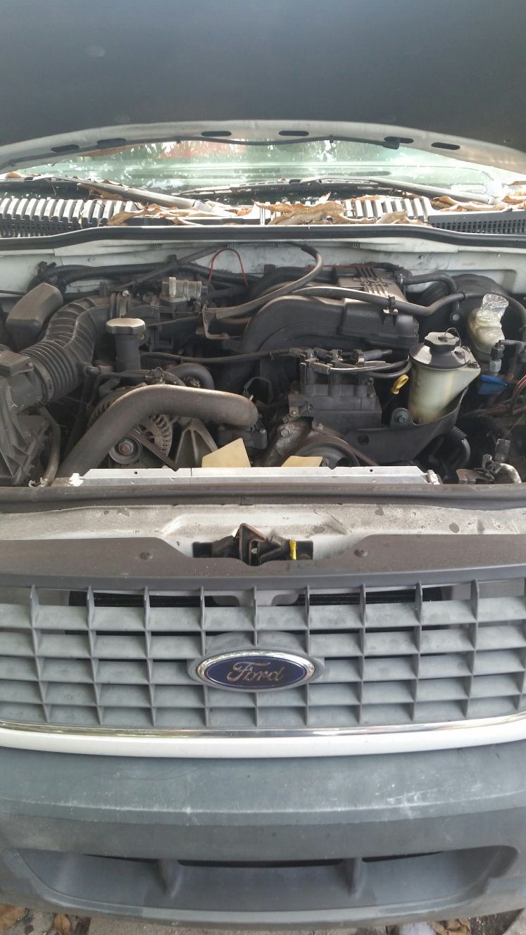 2002 ford explorer parts + whole motor running