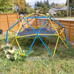 Outdoor Kids Play Structure