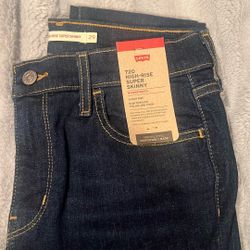 Levi’s High Rise Super Skinny 29