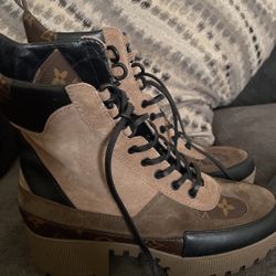 Louis Vuitton Desert Boots for Sale in Philadelphia, PA - OfferUp