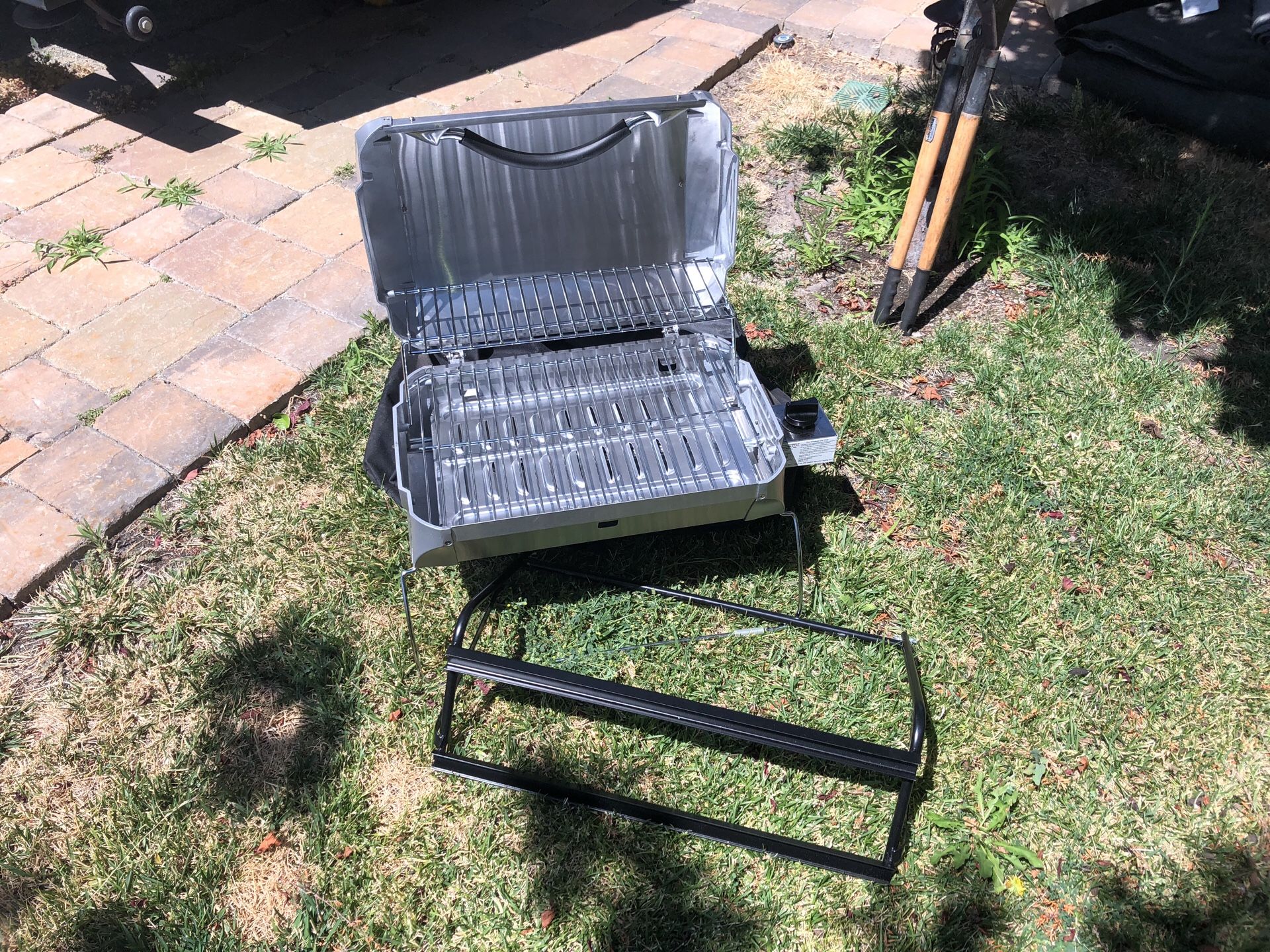 Celano portable gas grill