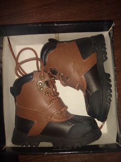 Toddler size 6 polo boots