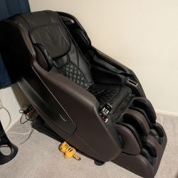 Osaki Massage Chair, Mint Condition