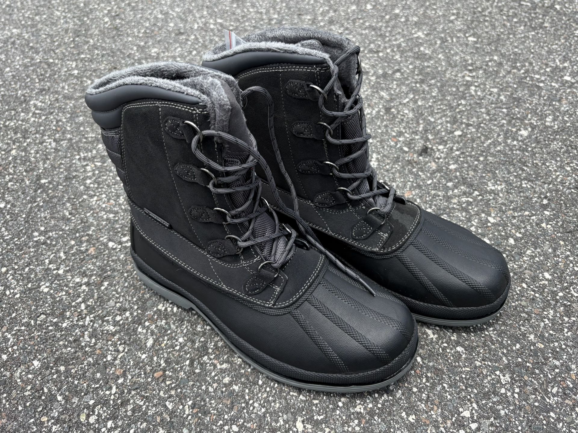 $10 for (1) Mens Insulated Work Winter Boots size 11