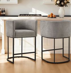 2- 24” kitchen counter height stools