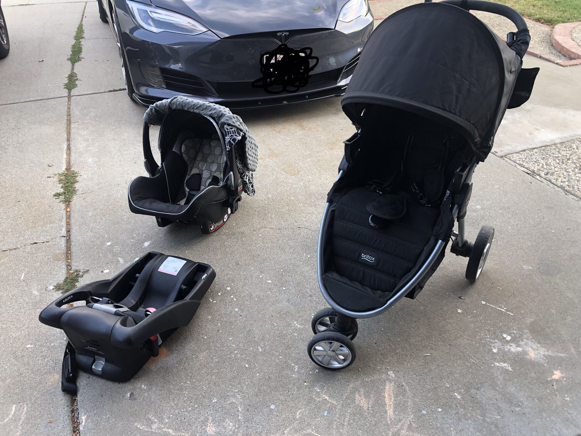 Britax infant car seat, base and stroller - $60