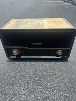Monster Cable Bluetooth Radio Hands Free Charger